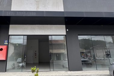SALA COMERCIAL NO CENTRO DE GUARAMIRIM 
