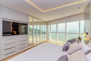 Apartamento na Av. Atl�ntica Balne�rio Cambori� 