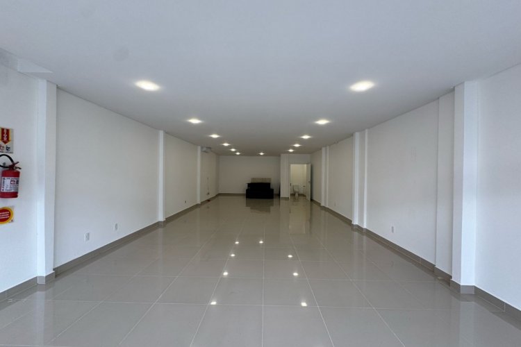 Sala Comercial no bairro Jaragua esquerdo 