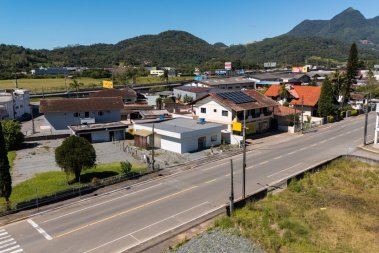 CASA NO BAIRRO CENTRO GUARAMIRIM